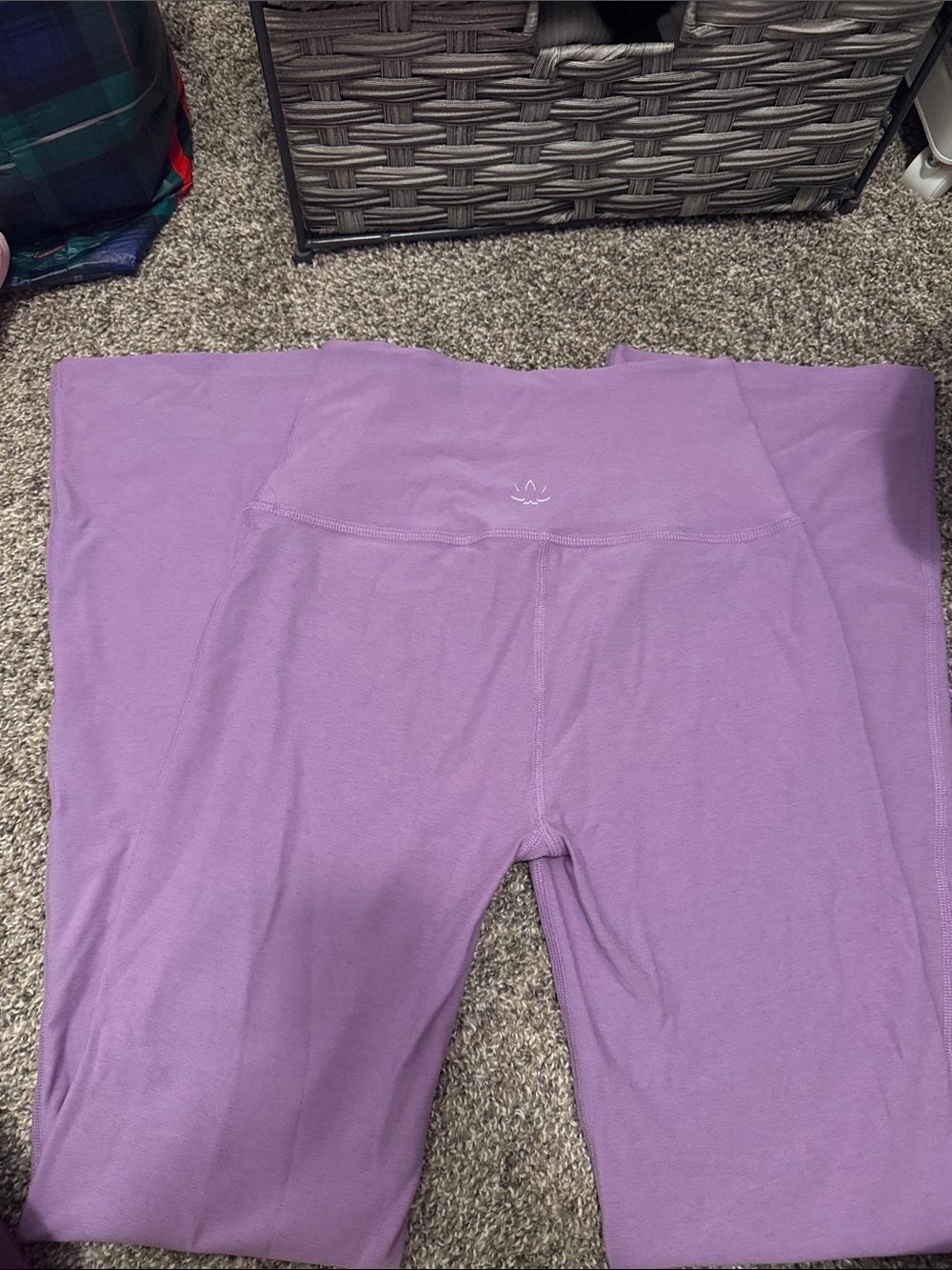 Beyond Yoga Lavender bootcut Leggings